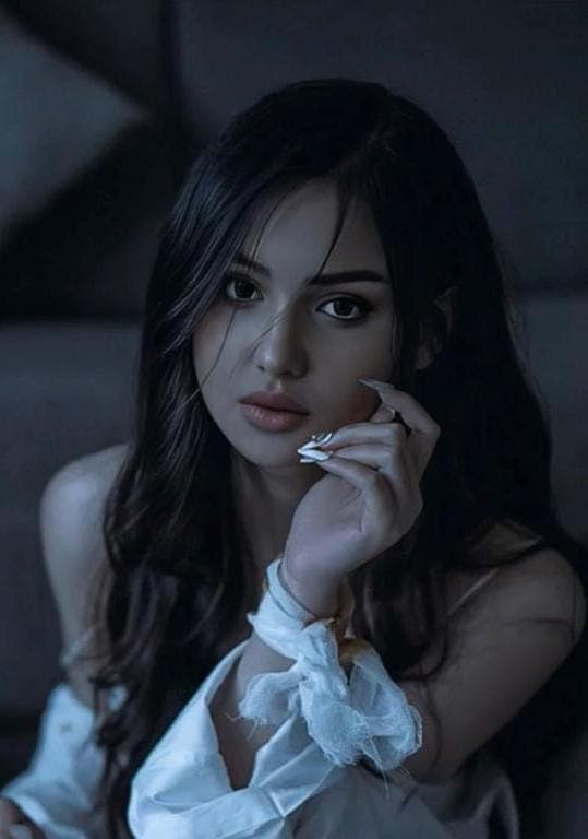 Alina premium Russian escort in Chennai