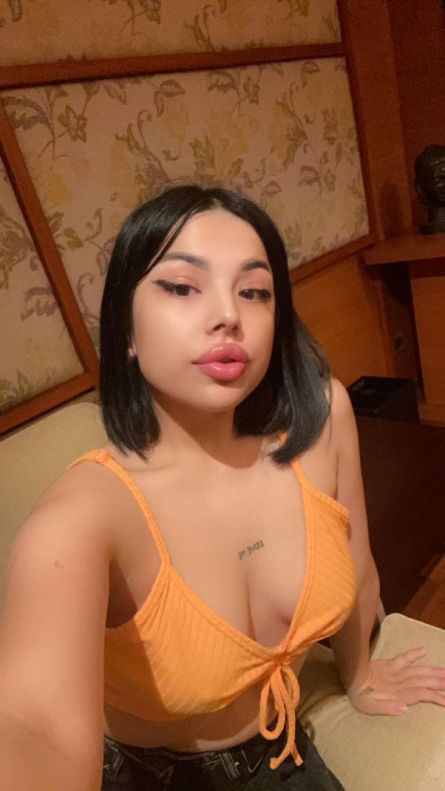 Sky lounge Russian escorts in Electronic City