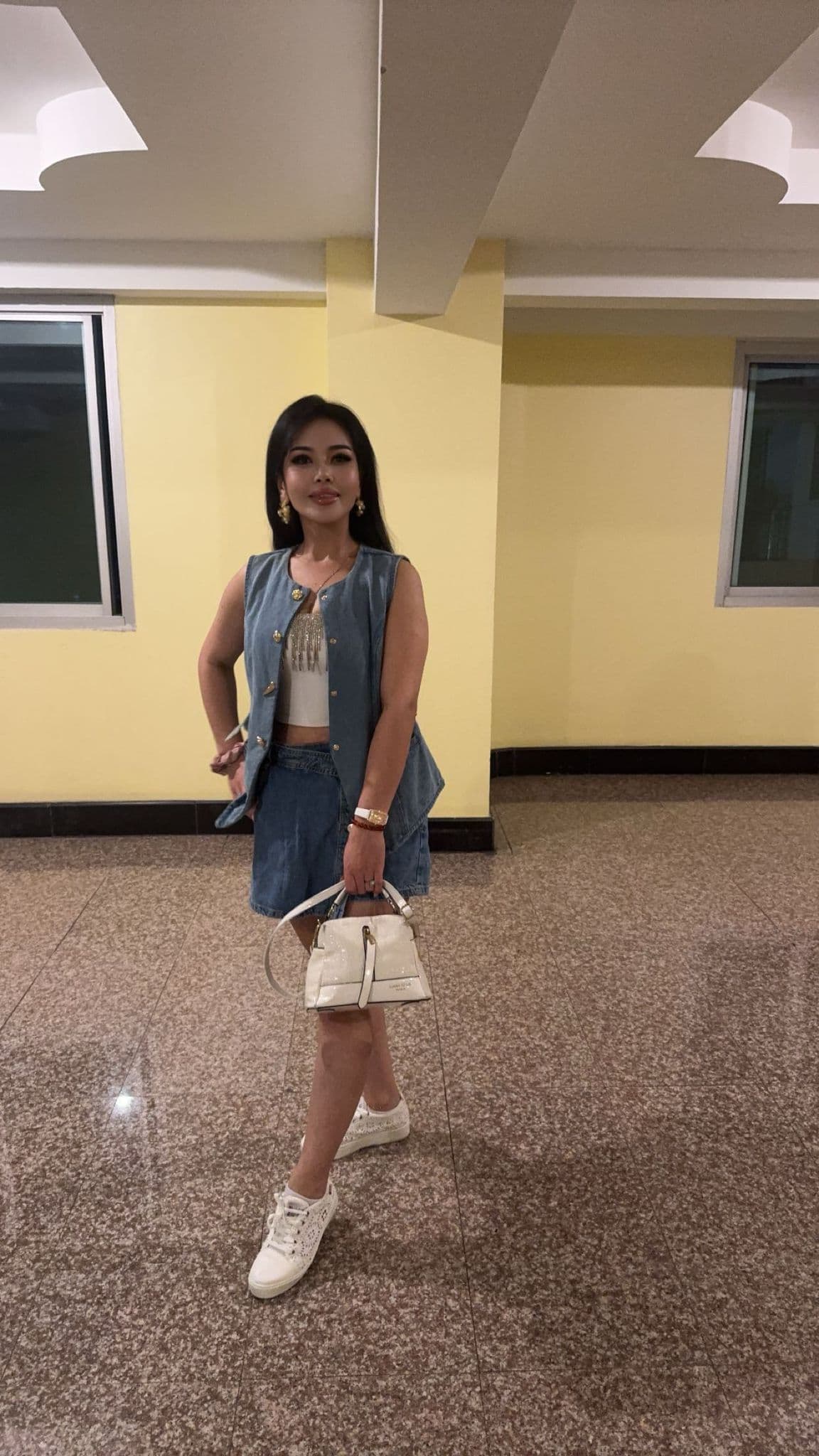 Value Russian escorts at Hotel Savera